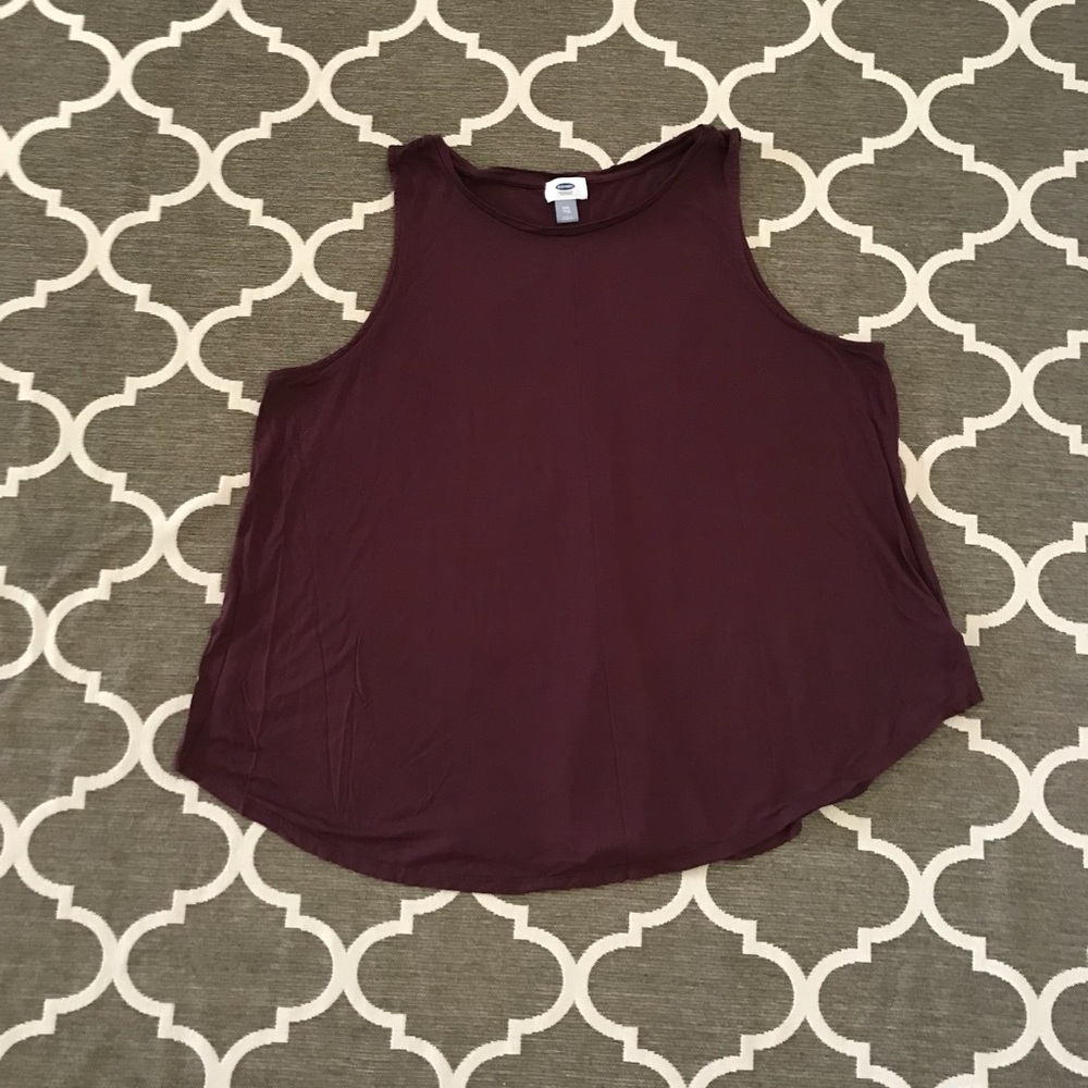 🎉FINAL REDUCTION🎉 Old Navy Garnet Tank Top